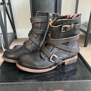 FREEBIRD Raine Black 6